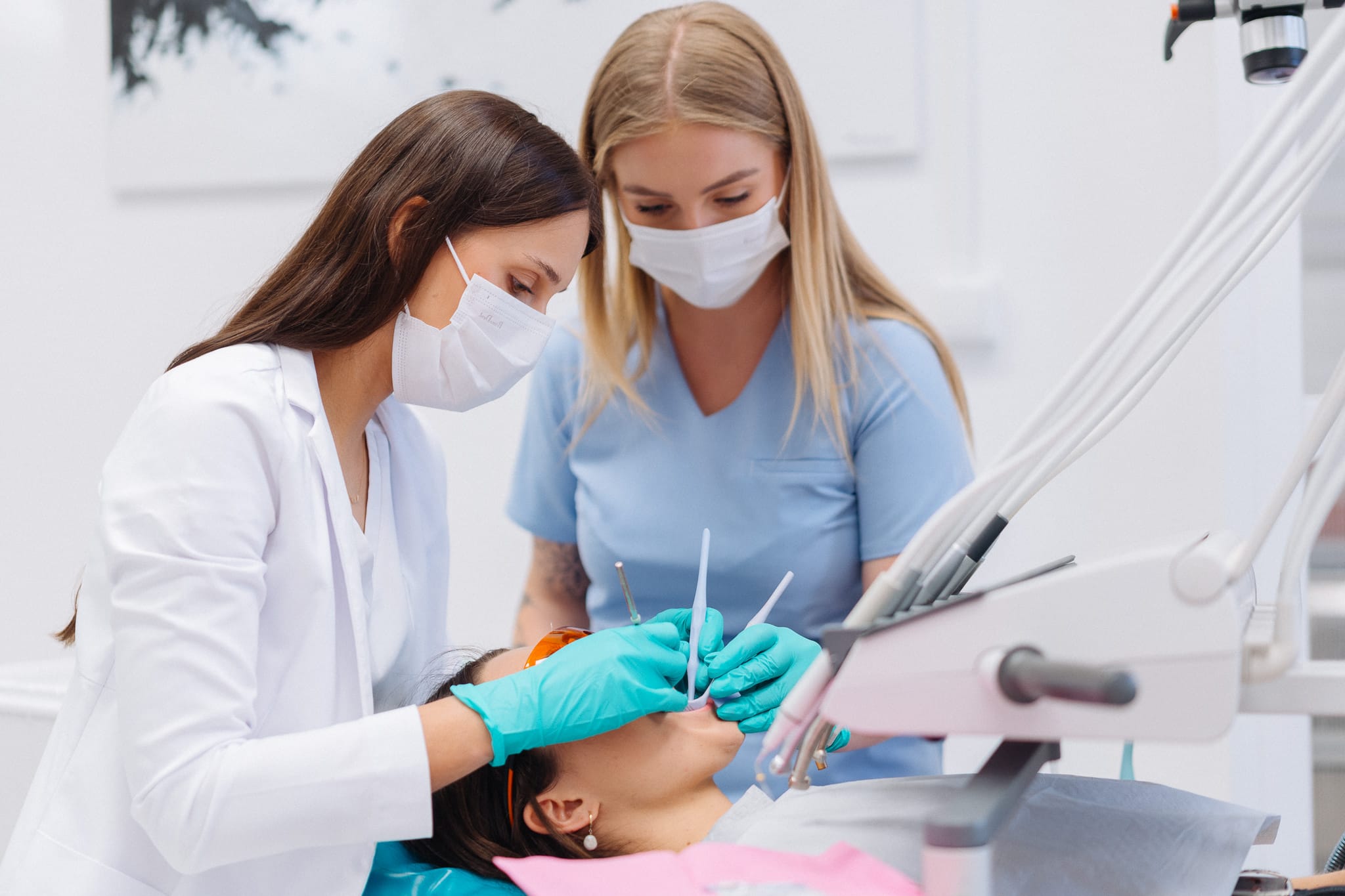 Implant zębowy wszczepienie Avo Dental Zakopane